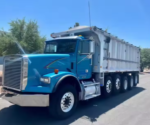 Camión Volquete Usado Freightliner FL112 2015 de 5 Ejes en EXCELENTE ESTADO, LISTO PARA ENVIAR a Todo el Mundo - Product Image 2