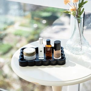 Bandeja multiusos negra de baño de resina elegante de alta calidad diseñada para durabilidad y estilo Productos de baño perfectos o artículos decorativos - Product Image 3