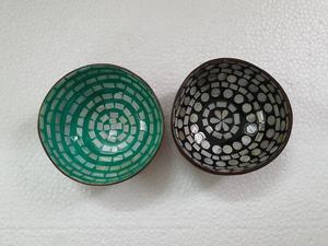 ชุดชามเปลือกมะพร้าวขัดเงาแบบเป็นมิตรต่อสิ่งแวดล้อม พร้อมช้อนส้อม ดีไซน์มินิมอล ผลิตในเวียดนาม ราคาขายส่ง - Product Image 3