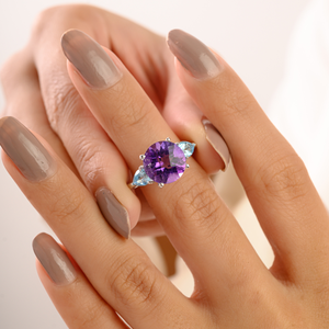 แหวนเงินแท้ 925 ประดับพลอยสีม่วงทรงกลมธรรมชาติ อะมีทิสต์ บลูโทแพซ ทรงหยดน้ำ  ประดับพลอยประจำเดือนกุมภาพันธ์  แบบฝังขา - Product Image 2
