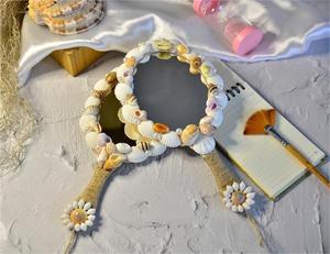 Adorno de conchas marinas naturales hecho a mano al por mayor, varias formas y estilos para decoración del hogar, regalos y recuerdos - Product Image 1