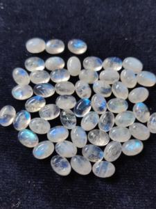 Arco Iris Natural Moonstone Oval 10X14mm Cabujón Parte posterior plana Azul Flashy Calidad superior Piedra preciosa suelta - Product Image 2