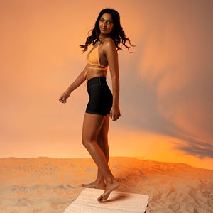 Shorts de Yoga Beki Sculpt-Fit, Ropa Deportiva Icónica Be Ike - Product Image 1