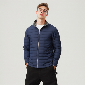 Conception de logo personnalisée OEM, tendance automne-hiver, nouveau blouson matelassé pour homme en polyester/nylon, fermeture éclair, respirant, léger, de haute qualité - Product Image 1