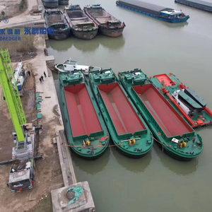 2025 La Chine a fabriqué une barge <span class=keywords><strong>de</strong></span> trémie <span class=keywords><strong>de</strong></span> <span class=keywords><strong>sable</strong></span> fendue non propulsée d'une capacité <span class=keywords><strong>de</strong></span> 130 mètres cubes à vendre - Product Image 1