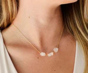 สร้อยคอคริสตัลอัญมณีบำบัดสร้อยคอควอตซ์คริสตัลดิบไม่เจียระไนธรรมชาติสร้อยคอโซ่ชุบทอง18K ละเอียดอ่อน - Product Image 1