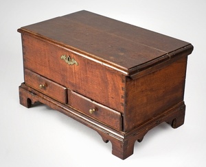 ANTIQUE DESGIN WITH POLISHED <b>WOODEN</b> GIFT <b>BOX</b> Jewellery <b>Box</b> Cosmetic <b>Box</b> Room Decor or Christmas Decoration - Product Image 1