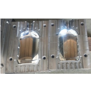 Fabricación de Moldes de Moldeo por Soplado de HDPE de Primera Calidad para una Mejor Distribución de Materiales y Calidad del Producto para Exportación - Product Image 1