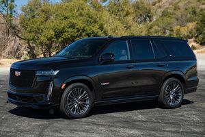 SUPER CLEAN 2023 Escalade V6.2-Liter Turbo Supercharged V8 4WD Paquete Onyx Volante a la Izquierda Compatibilidad con Super Cruise - Product Image 2