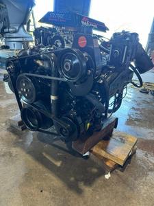 Motor Intraborda Diésel Merc-ruiser 5.7L 350 OEM Nuevo y Limpio, Agua Dulce, 254 Horas - Product Image 3