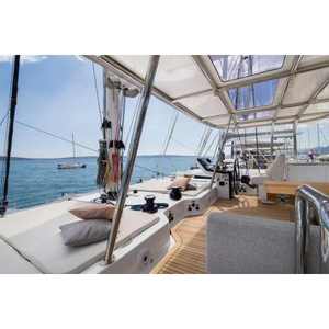 Yate de Vela de Lujo Sunreef 50 2023 de Aluminio y Carbono con Motor de 2x150 CV para Aventuras Acuáticas - Product Image 6