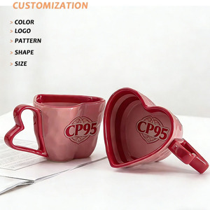 แก้วกาแฟเซรามิครูปหัวใจพิมพ์โลโก้ตามสั่ง ชุดของขวัญสำหรับคู่รัก เป็นมิตรกับสิ่งแวดล้อม - Product Image 1