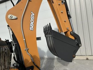 รถตักล้อยางแบคโฮดีเซล 580SV ปี 2024 พร้อมเครื่องยนต์ประสิทธิภาพสูงและชุดเกียร์แบริ่ง - Product Image 5