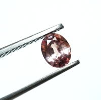 Pierre précieuse ovale à facettes en saphir naturel Padparadscha