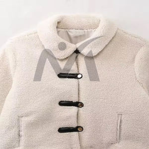 Veste polaire ultra-chaude pour femmes doublée de Sherpa avec capuche confortable et poche kangourou-Le choix ultime pour une utilisation élégante et quotidienne - Product Image 4