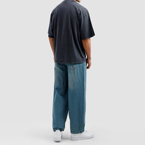 T-shirts surdimensionnés doux avec des conceptions uniques Stock limité - Product Image 6