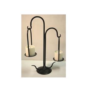 Bougeoir en métal luxueux Pièce maîtresse élégante pour salons, chambres et rassemblements spéciaux - Product Image 1