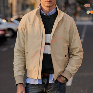 Veste décontractée à capuche classique pour hommes à la mode conçue pour les aventures en plein air et des vêtements d'hiver élégants et confortables de tous les jours - Product Image 6