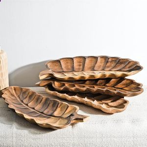 Platos de hoja de madera natural hechos a mano con madera maciza para fines de comedor y servicio ecológicos - Product Image 5