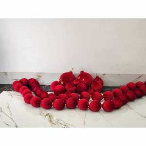 พวงมาลัยลูกบอลกำมะหยี่สีตามสั่ง คุณภาพสูง ผลิตจากผ้ากำมะหยี่แท้ เหมาะสำหรับตกแต่งงานแต่งงาน งานอีเว้นท์ งานปาร์ตี้ในบ้าน ของประดับตกแต่งภายในบ้านในเทศกาลต่างๆ - Product Image 5