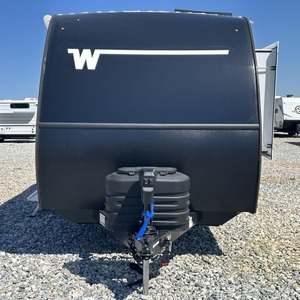 Remolques de Viaje Usados Winnebago Industries Micro Minnie 2108FBS 2026 - Product Image 1