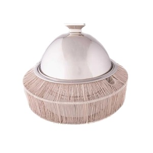 Serveur de nourriture de luxe en gros Casserole en métal faite à la main avec support en treillis métallique doré au design unique - Product Image 1