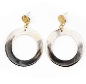 Boucles d'oreilles de luxe en corne de buffle, nouveau style, pour filles et femmes élégantes, jolies boucles d'oreilles en corne, artisanat naturel - Product Image 2