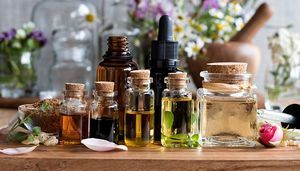 Líquido de salicilato de metilo de alta pureza 99% CAS 119-36-8 para cremas analgésicas de aceite para aliviar el dolor - Product Image 6