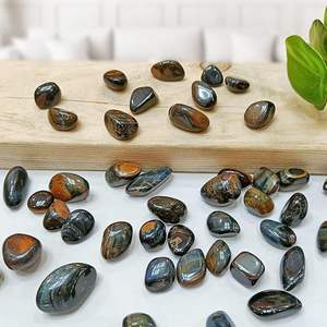 Cristales curativos semipreciosos naturales con piedras caídas de ojo de tigre azul pulido al por mayor para la fabricación y decoración de joyas - Product Image 2