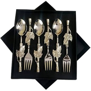 Ensemble de couverts en métal élégant pour cuisine moderne avec un style sophistiqué et une construction en acier inoxydable de haute qualité - Product Image 2