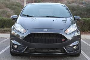 Ford Fiesta ST 2016 d'occasion en bon état, sans réserve, 1 propriétaire, boîte manuelle 6 vitesses, turbo 4 cylindres, provenance Californie - Product Image 2