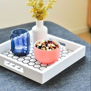 Plateau de service carré en bois tendance de qualité supérieure, laque blanche, plat décoratif pour table basse, décoration de la maison, utilisation pour les collations de cuisine - Product Image 1