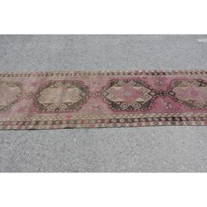 Alfombra turca vintage, alfombra de pasillo de 3.7x12.7 pies (113x387 cm), alfombra de lana marrón con motivos de plantas y árboles - Product Image 3