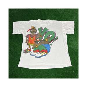 T-shirt pour homme surdimensionné, style décontracté de rue, conçu avec une structure ample offrant un tissu doux et une sensation de confort facile à porter - Product Image 6