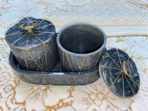 100% ชุดโถ2ใบพร้อมถาดเรซินสำหรับตกแต่งสีดำ - Product Image 3