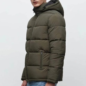 Veste matelassée pour hommes pour l'hiver Manteau matelassé à bulles Dernier design 2025 Impression de logo personnalisé Veste matelassée au design unique - Product Image 5