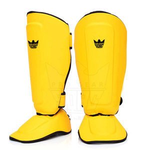 Espinilleras de Boxeo y MMA de Cuero de Alta Calidad para Adultos, Ligeras, Ajustables, Equipo de Protección Hecho en Pakistán - Product Image 6