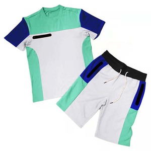 Ensemble de vêtements de sport décontractés pour hommes en 2 pièces, short et t-shirt à manches courtes, couleur unie, respirant, séchage rapide, tissu tricoté durable - Product Image 2