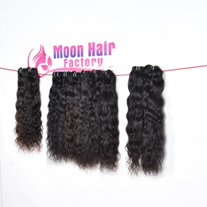 Lot de cheveux indiens vierges bruts ondulés, qualité usine, cuticules alignées, disponibles en gros à bas prix pour l'exportation - Product Image 2