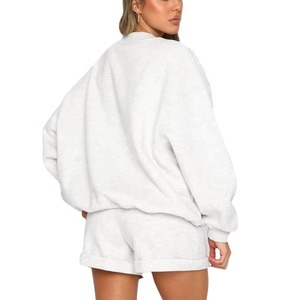 Ensemble sweat-shirt décontracté en tricot uni pour femme avec ourlet retroussé et short au-dessus du genou, détail de poignets élégants, deux pièces pour porter - Product Image 2