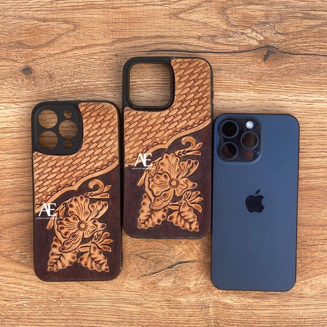 New Handmade Stylish Tooled Leather Phone Case Personalized Vintage Luxury High Quality Tooled Floral Case for IPhone 15 Pro Max