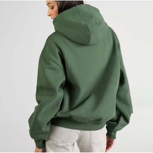 Haut à manches longues oversize à épaules tombantes tendance pour l'hiver, sweat-shirts pour femmes en coton respirant, pull décontracté avec badge sur le devant - Product Image 3