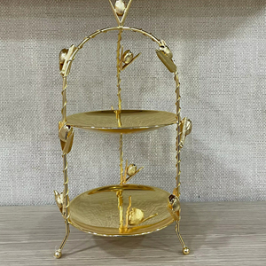 Elegante Soporte de Dos Niveles con Diseño Floral en Acabado Dorado para Eventos de Boda, Presentación de Postres y Regalos, Procedente de la India - Product Image 1