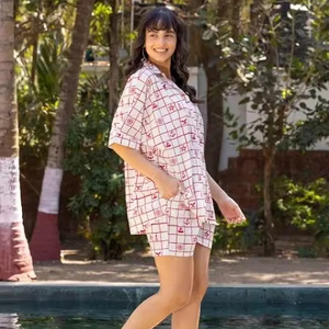 Conjunto de pijama de algodón hecho a mano indio elegante corto de dos piezas para mujeres y hombres ropa de verano para fiestas ODM suministrado - Product Image 1