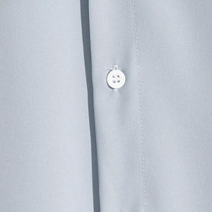 Vente en gros personnalisée différentes couleurs polyester coton chemises habillées formelles à manches longues pour hommes, couleur unie, décontractées, vêtements de plage - Product Image 2