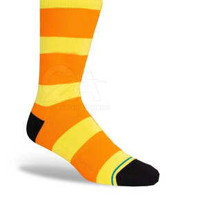 Calcetines informales de alta calidad para hombre, calcetines atléticos transpirables para correr, calcetines atléticos informales de algodón para hombre, talla personalizada para hombre a la venta - Product Image 2