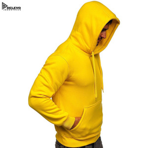 Sweat-shirt pour homme de couleur jaune de qualité supérieure - Respirant et écologique, streetwear décontracté, pull, prix fabriqué au Pakistan - Product Image 4