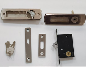 Armoire pliante <span class=keywords><strong>coulissante</strong></span> cachée <span class=keywords><strong>porte</strong></span> cachée serrure en acier avec clé crochet en bois serrure de <span class=keywords><strong>porte</strong></span> pour <span class=keywords><strong>porte</strong></span> d'armoire en verre en aluminium - Product Image 6