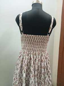 Vestido de estilo bohemio de verano de algodón informal hasta la rodilla con estampado floral tejido a mano indio para mujer cintura Natural - Product Image 5