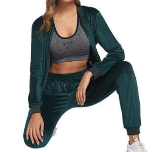 Vente flash : Ensemble de survêtement en velours pour femme, coupe classique, velours d'hiver, ensemble de sport à capuche, automne, 2 pièces, uni, vintage, poignets à boutons - Product Image 4